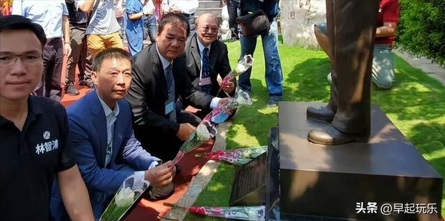 烏克蘭女權團體在抗議_臺抗議世界杯_臺團體抗議高雄為安倍晉三設銅像