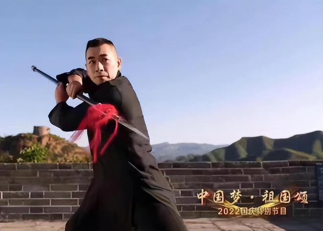 趙文卓喜提熱搜網友調侃：趙文卓太傻，趙文卓難扛票房