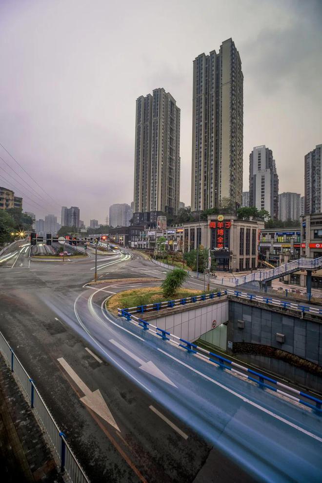 18-55廣角附加鏡頭_廣角鏡頭拍照技巧_廣角定焦拍環境人像鏡頭