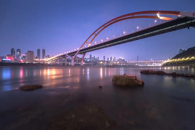 廣角鏡頭拍照技巧_18-55廣角附加鏡頭_廣角定焦拍環境人像鏡頭