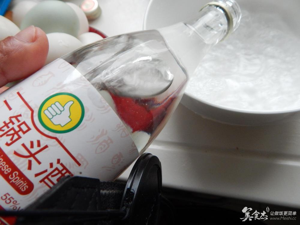 鴨蛋的腌制方法有幾種_鴨蛋怎么腌制出油好吃_水鴨蛋腌制方法