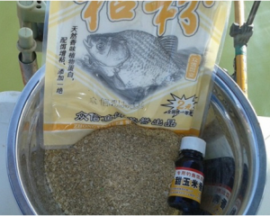 釣魚掛鉤方法圖片_雞肝掛鉤方法圖片_雞肝釣魚掛鉤方法圖片