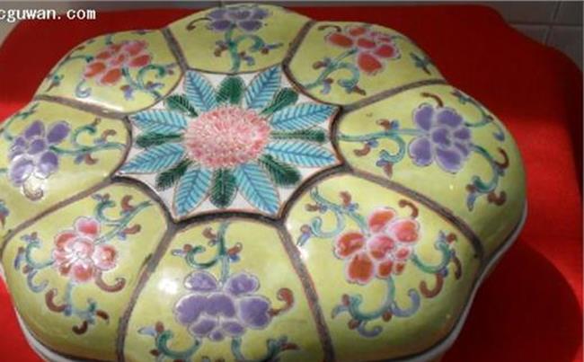 藝術(shù)品市場(chǎng)中的泡沫一點(diǎn)也不用擔(dān)心德瓷器的鑒定方法