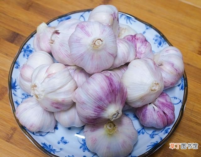 又脆又甜又好吃糖醋蒜做法配方 家庭糖醋蒜的正宗腌制方法