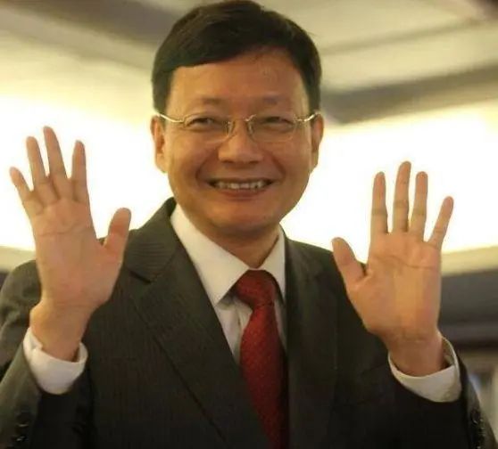 李大霄：擊穿3000點不是世界末日_戰(zhàn)艦世界 擊穿_我的世界五歌末日生存3末日降臨5