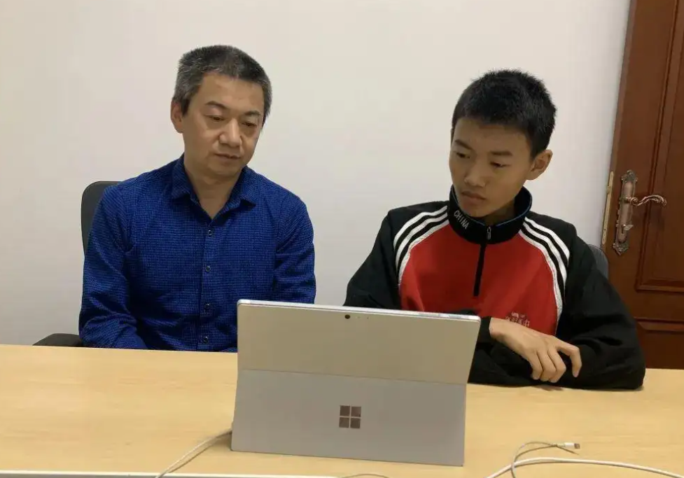 神級學霸 志鳥村 貼吧_重生之神級學霸志鳥村_學霸村戶戶有大學生