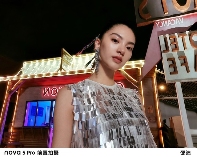 閃光燈拍夜景人像技巧_廣角人像_超廣角拍人像技巧