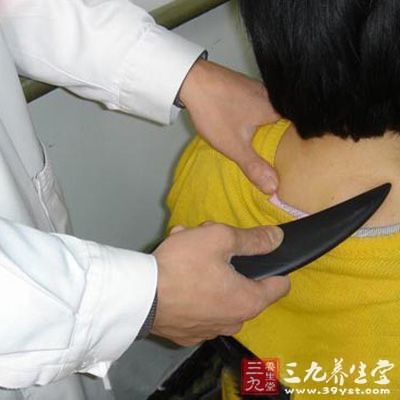 刮痧排毒方法_排毒刮痧對臉有壞處嗎？_美容院刮痧排毒