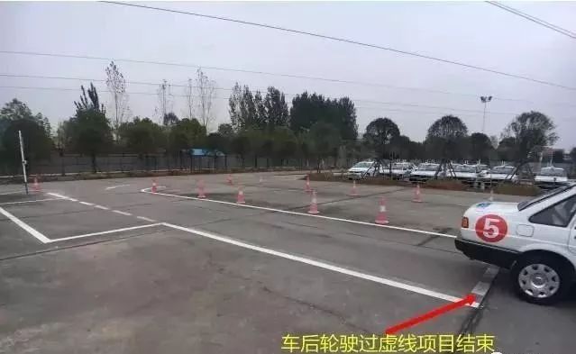 科目二考試側方位停車技巧視頻_科目二 側方位停車技巧_駕考科目二側方位停車技巧