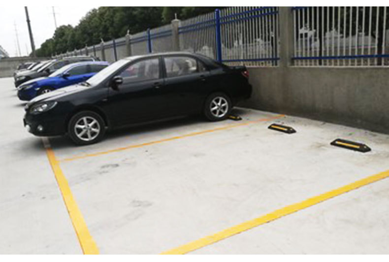 右側(cè)倒車入庫技巧_倒車入庫左入庫技巧_科目2倒車入庫技巧