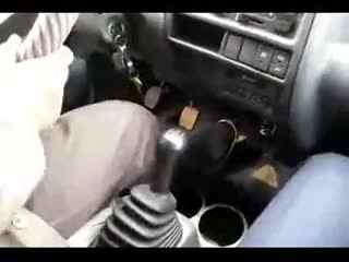 右側倒車入庫技巧_倒車入庫技巧圖解2013_新手右側倒車入庫視頻