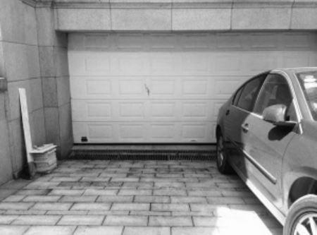 2013-07-2509:31倒車入庫是需要技巧的