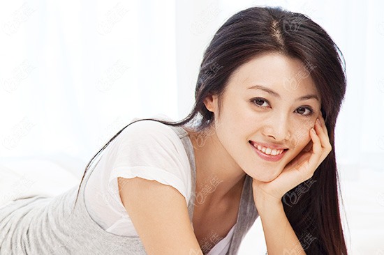那該如何去痘印？痘疤的淡化方法有哪些？