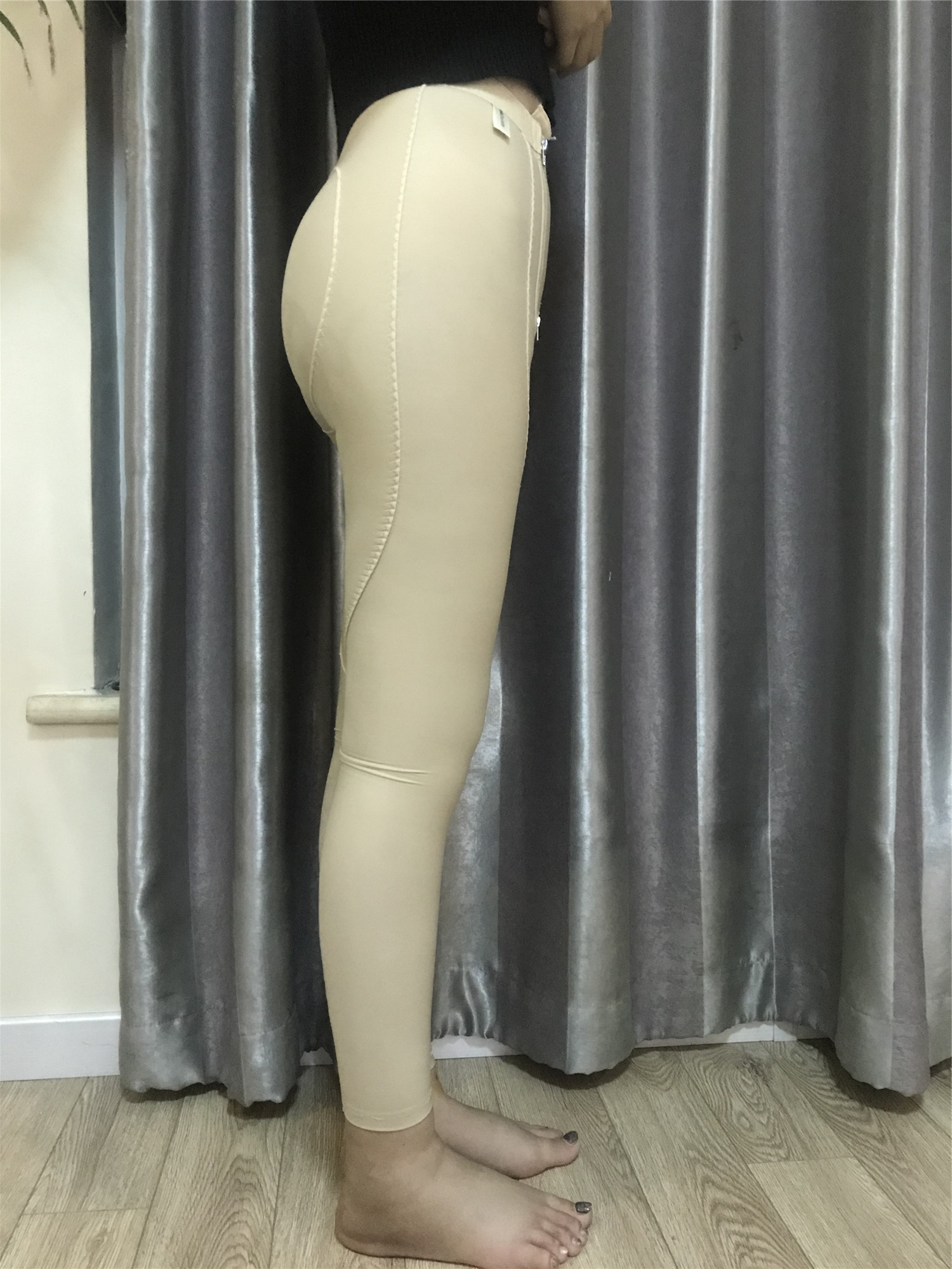 如何瘦臀部和大腿根部_男士瘦臀部大腿的方法_瘦大腿臀部的運動方法