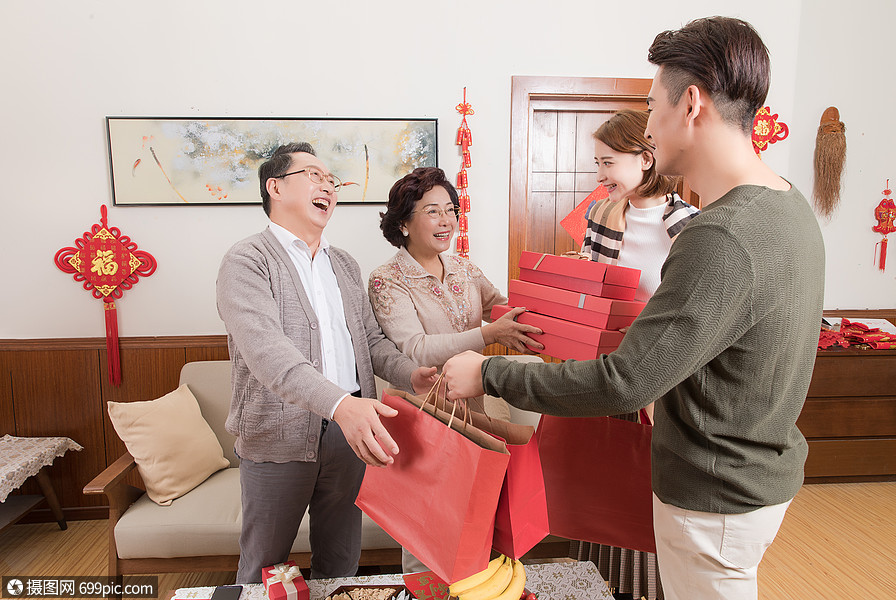 和領(lǐng)導(dǎo)說話技巧和談話的人談話，值得一看！